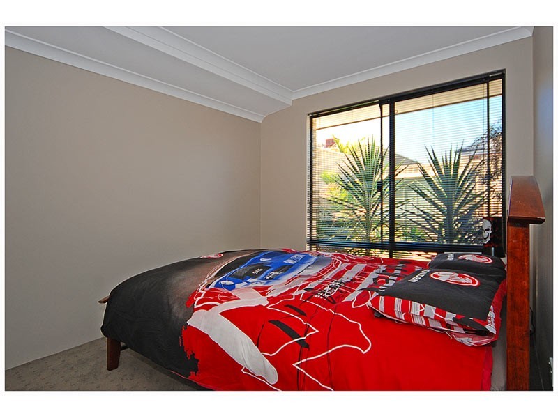 16  Baglione Green, Tapping WA 6065