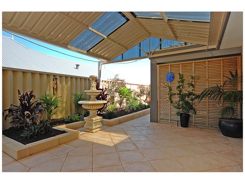 16  Baglione Green, Tapping WA 6065