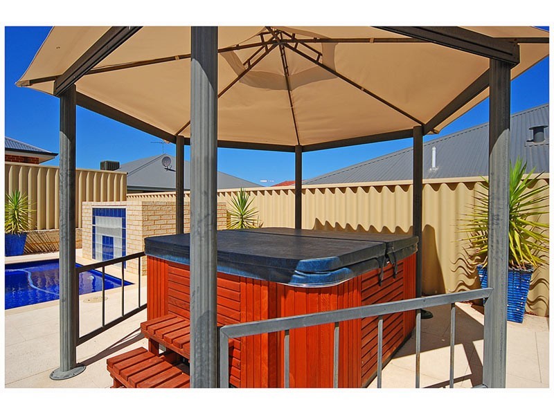 16  Baglione Green, Tapping WA 6065