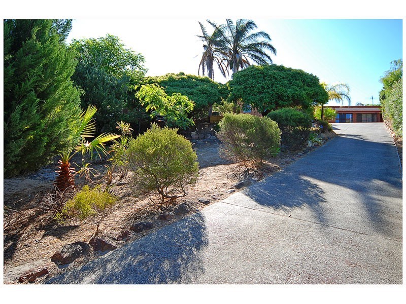17 Piper Street, Quinns Rocks WA 6030