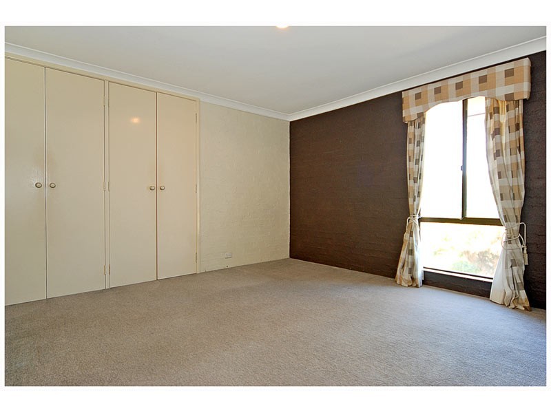17 Piper Street, Quinns Rocks WA 6030