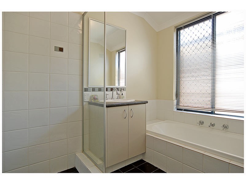 1 Kinvara Way, Ridgewood WA 6030