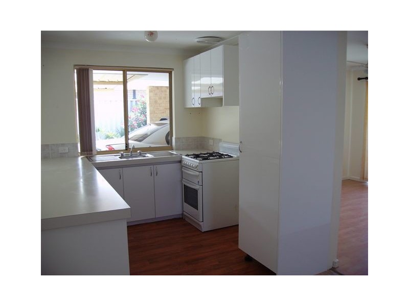 34 Thicket Circuit, Banksia Grove WA 6031