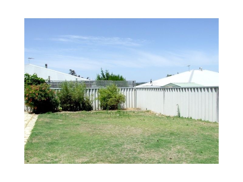 34 Thicket Circuit, Banksia Grove WA 6031