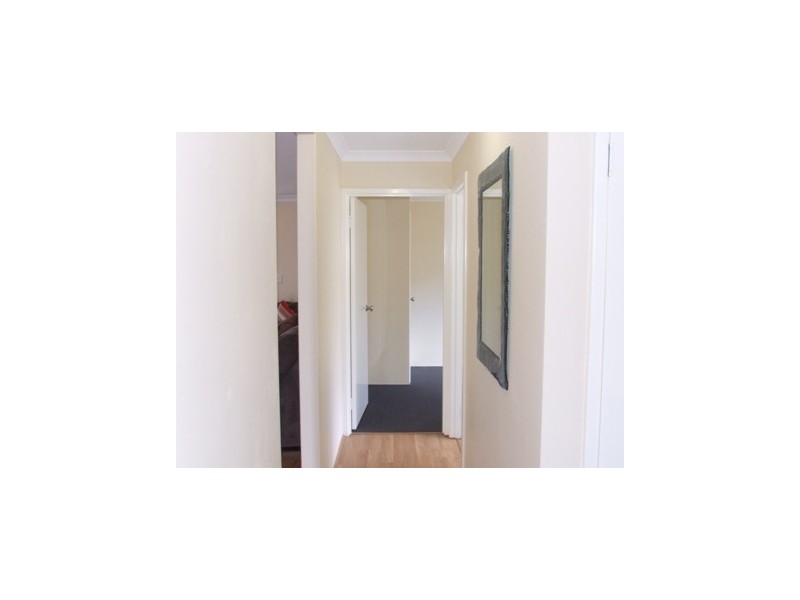 28 Lauderdale Ramble, Carramar WA 6031