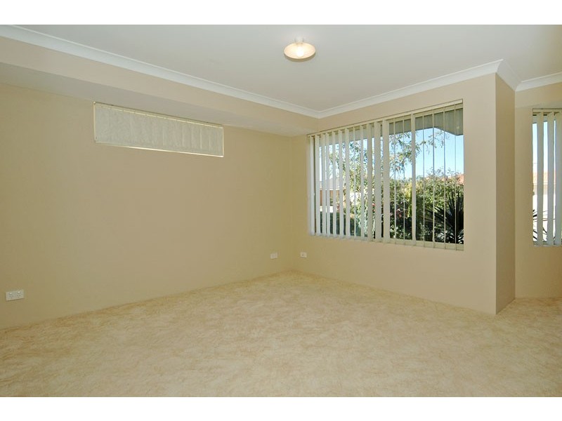 36 Jindare Loop, Carramar WA 6031