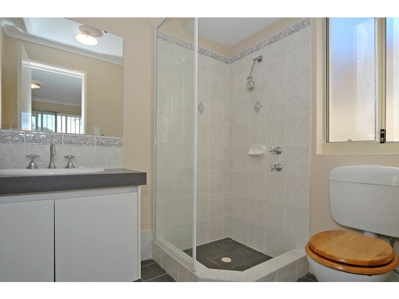 36 Jindare Loop, Carramar WA 6031