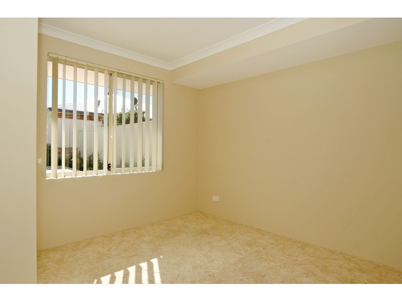 36 Jindare Loop, Carramar WA 6031