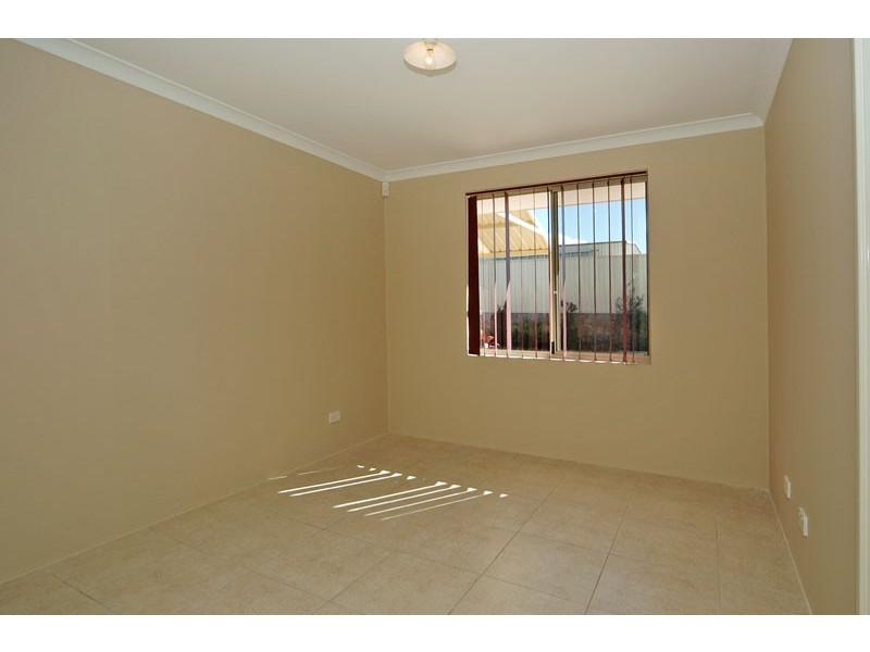 36 Jindare Loop, Carramar WA 6031