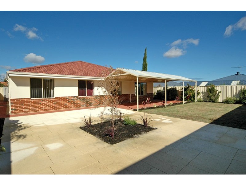 36 Jindare Loop, Carramar WA 6031
