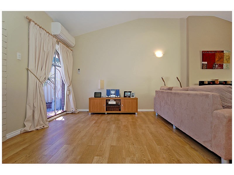 41 Wanjina Cr, Wanneroo WA 6065