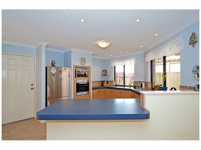 5 Merrang Circuit, Carramar WA 6031
