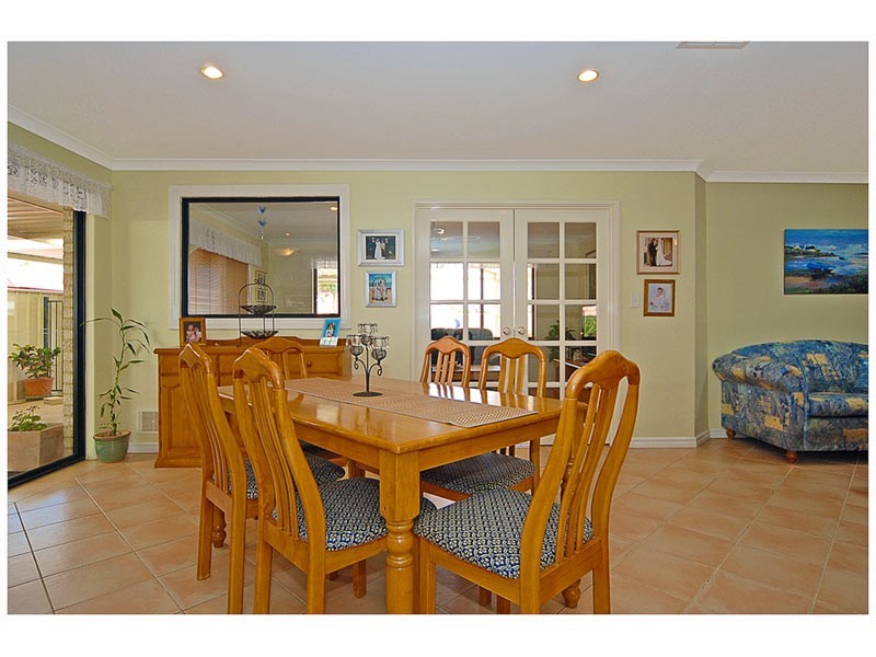 5 Merrang Circuit, Carramar WA 6031