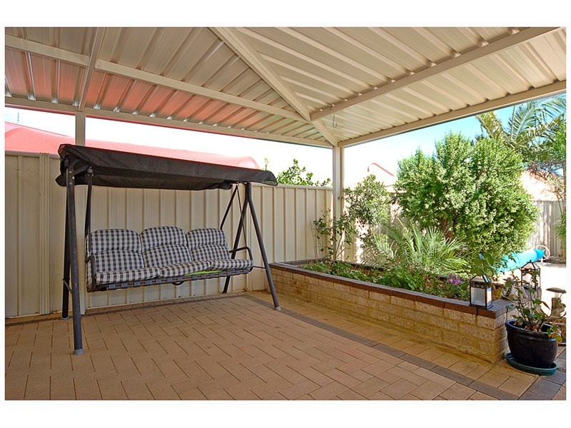 5 Merrang Circuit, Carramar WA 6031