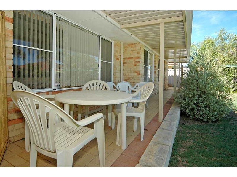 26 Balladong Loop, Carramar WA 6031