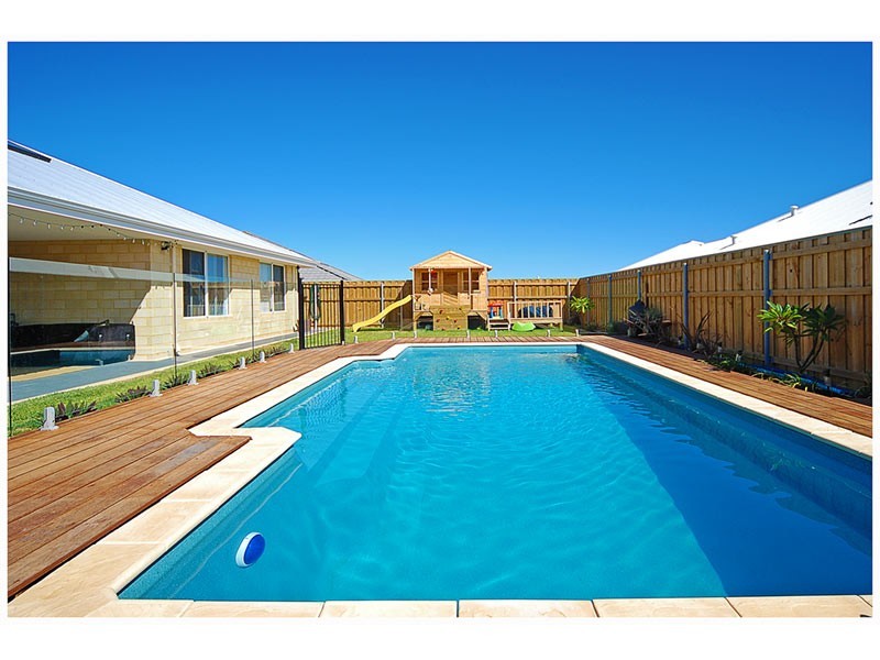 39 Mullins Way, Yanchep WA 6035