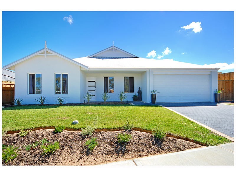 39 Mullins Way, Yanchep WA 6035