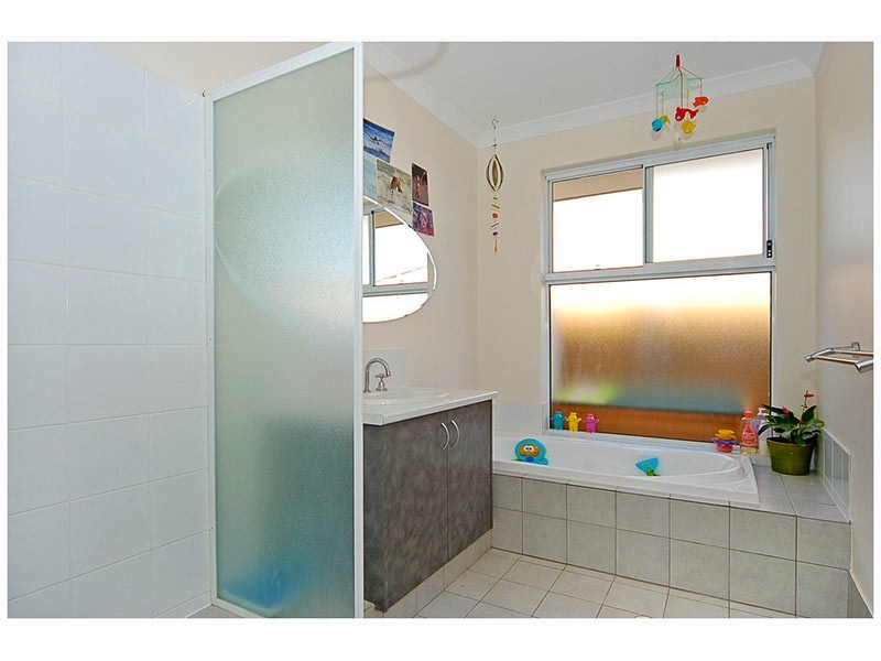 39 Mullins Way, Yanchep WA 6035