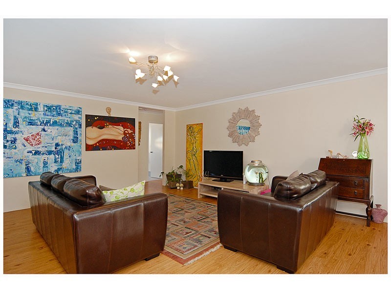 39 Mullins Way, Yanchep WA 6035