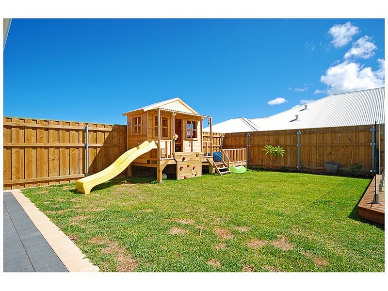 39 Mullins Way, Yanchep WA 6035