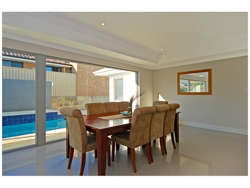 5 Calita Pass, Carramar WA 6031