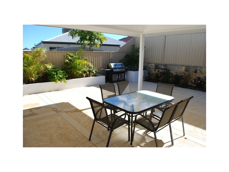 5 Calita Pass, Carramar WA 6031