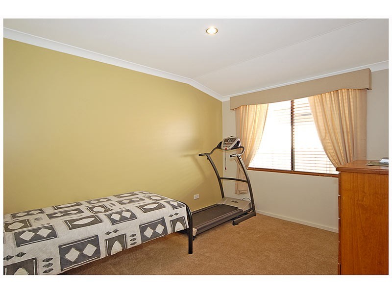61 Jindare Loop, Carramar WA 6031