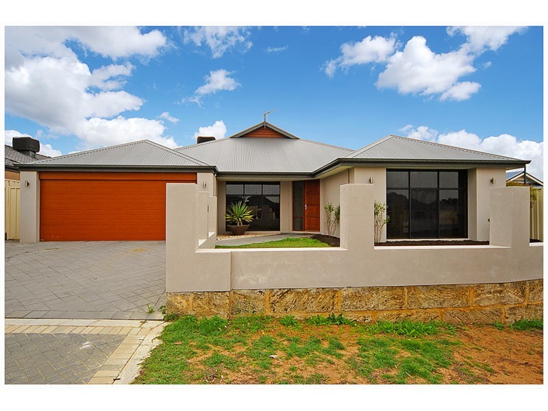 63 Yandella Promenade, Tapping WA 6065