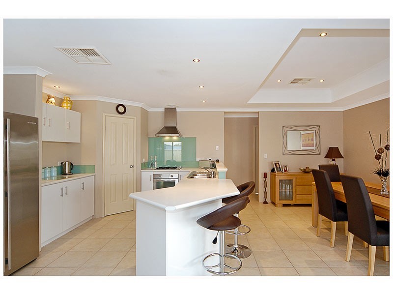 63 Yandella Promenade, Tapping WA 6065