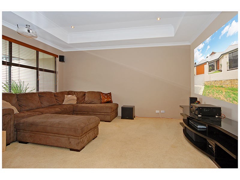 63 Yandella Promenade, Tapping WA 6065