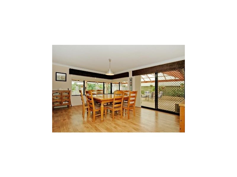 30  Balladong Loop, Carramar WA 6031
