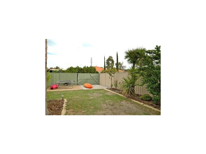 30  Balladong Loop, Carramar WA 6031