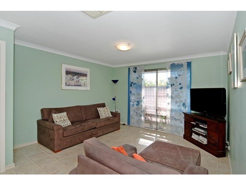 43  Balladong Loop, Carramar WA 6031