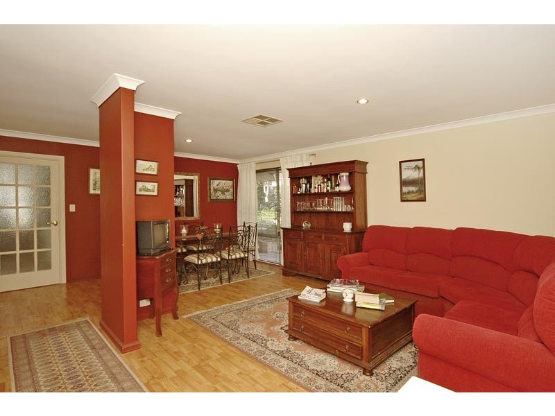 43  Balladong Loop, Carramar WA 6031
