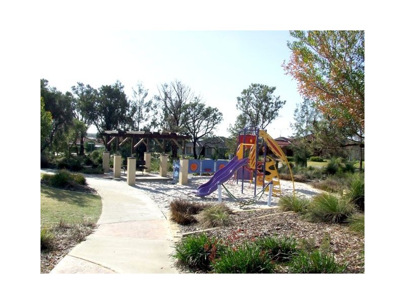 7 Repens Way, Banksia Grove WA 6031