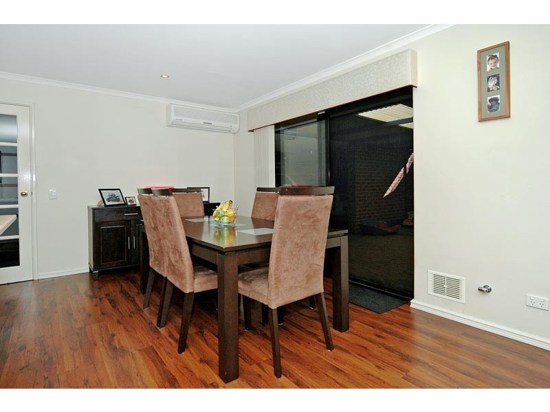 42 Monaltrie Loop, Carramar WA 6031