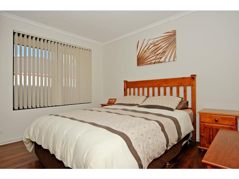 42 Monaltrie Loop, Carramar WA 6031