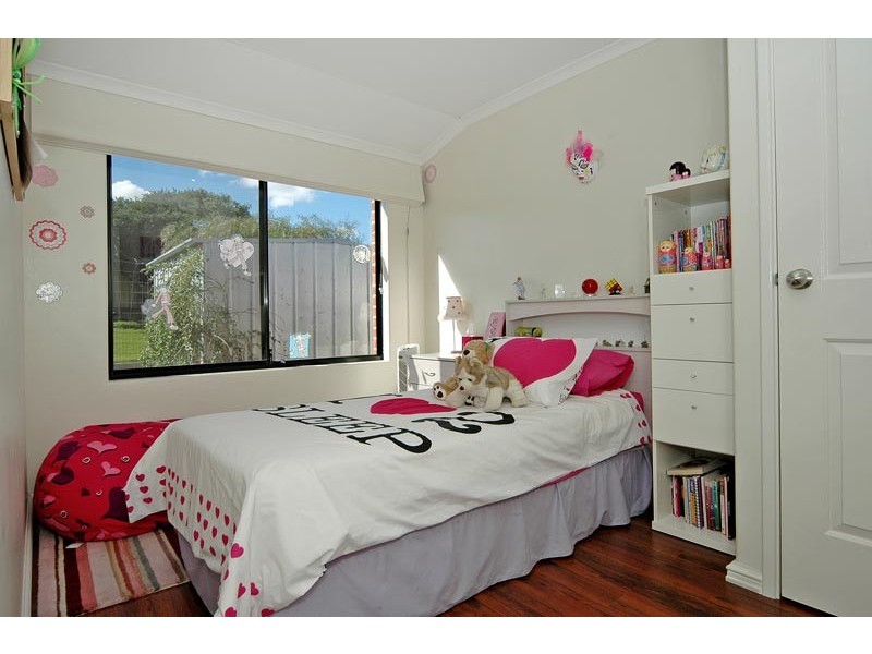 42 Monaltrie Loop, Carramar WA 6031