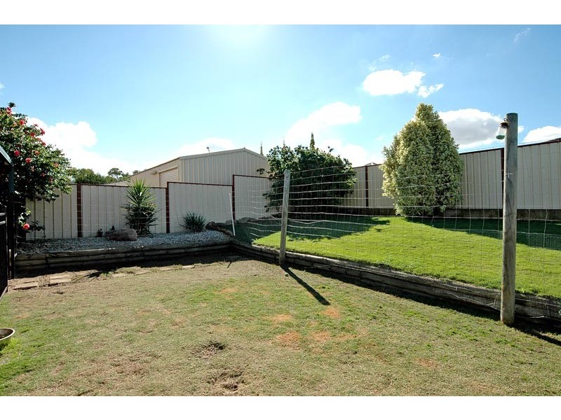 42 Monaltrie Loop, Carramar WA 6031