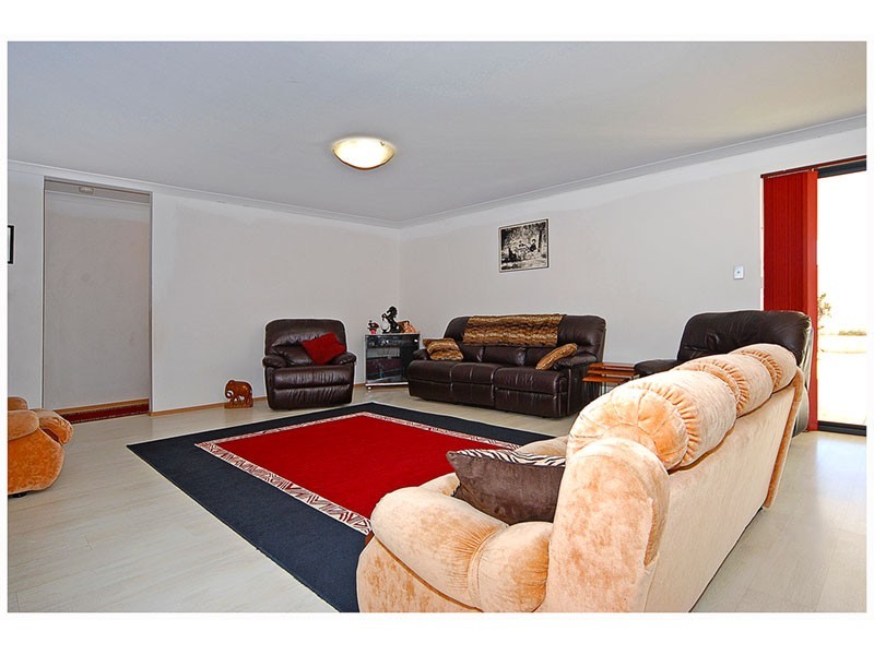 12 Chorley Avenue, Butler WA 6036