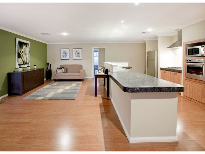 5 Belhus Ct, Tapping WA 6065