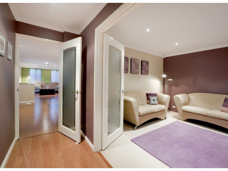 5 Belhus Ct, Tapping WA 6065