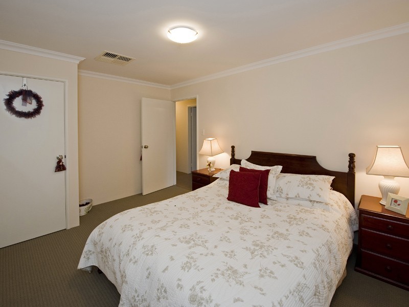 11 Naismith Road, Tapping WA 6065