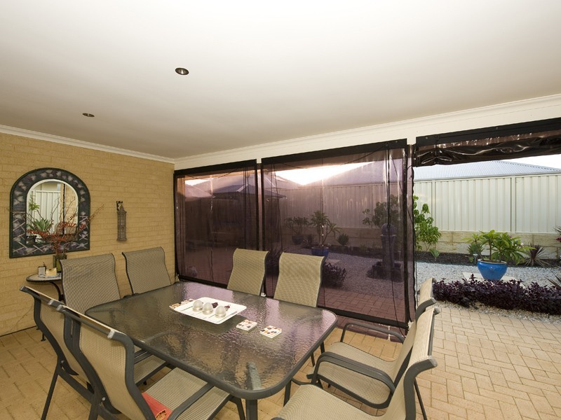 11 Naismith Road, Tapping WA 6065