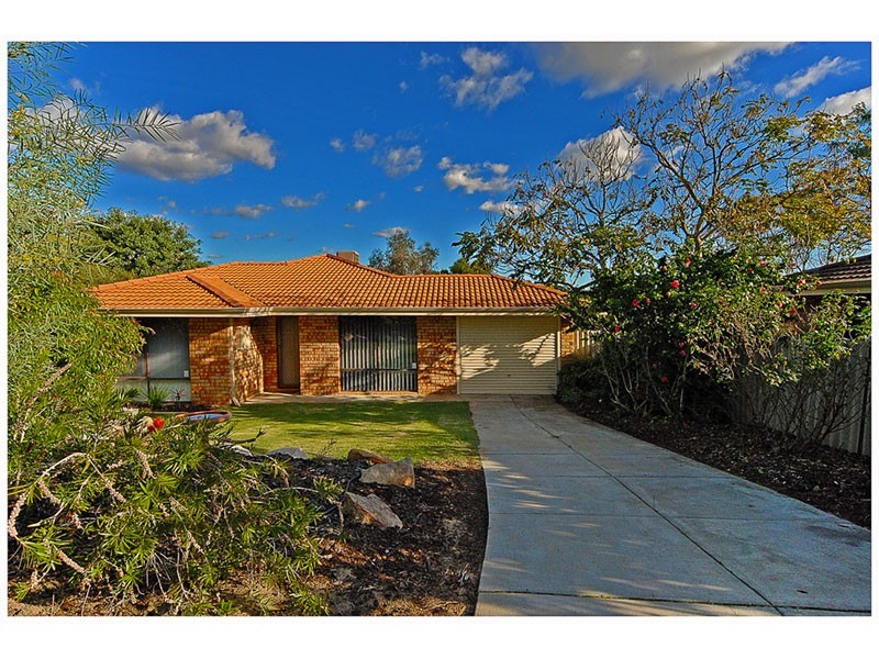 6 Gallop Close, Heathridge WA 6027