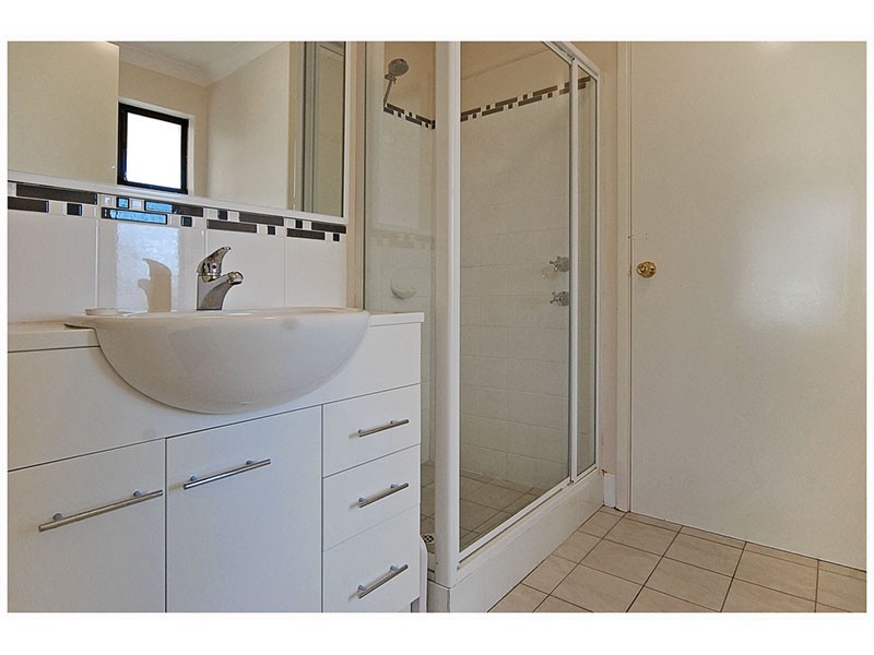 6 Gallop Close, Heathridge WA 6027