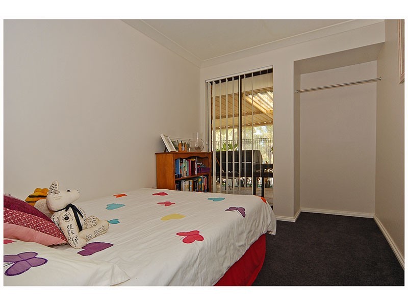 6 Gallop Close, Heathridge WA 6027