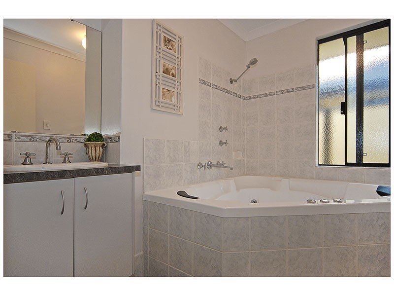 9 Harmony Avenue, Clarkson WA 6030