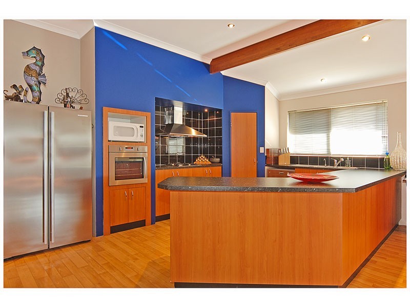 127 St Barnabas Boulevard, Quinns Rocks WA 6030