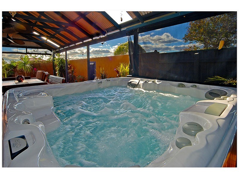127 St Barnabas Boulevard, Quinns Rocks WA 6030